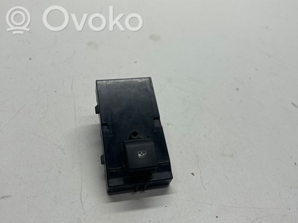 Chevrolet Camaro Electric window control switch 