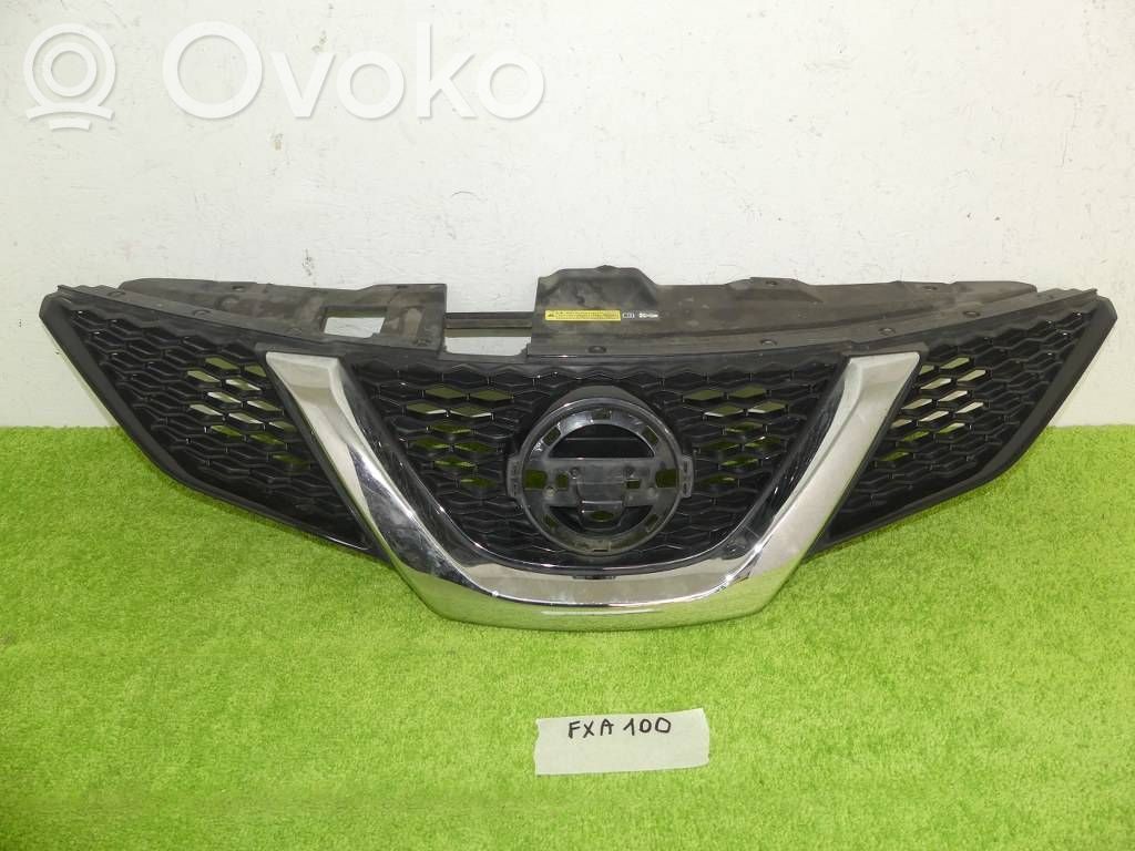 Nissan Qashqai Front grill 