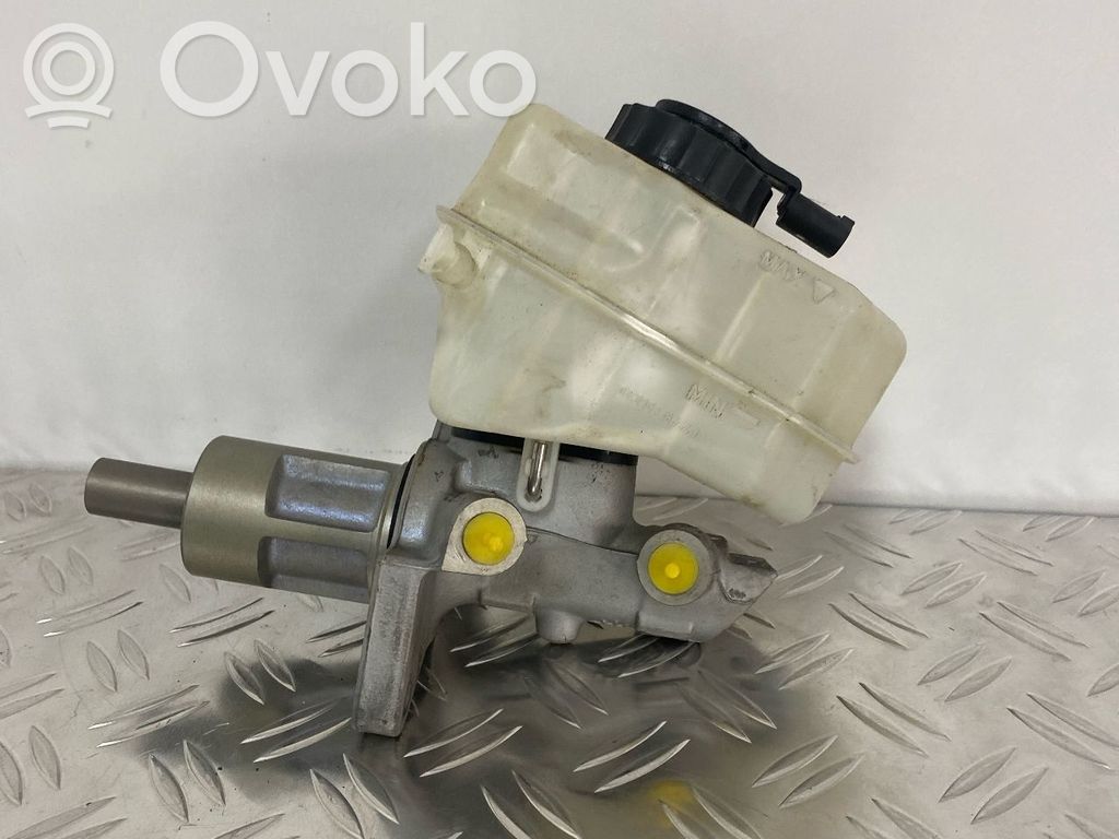 BMW 1 E82 E88 Master brake cylinder 