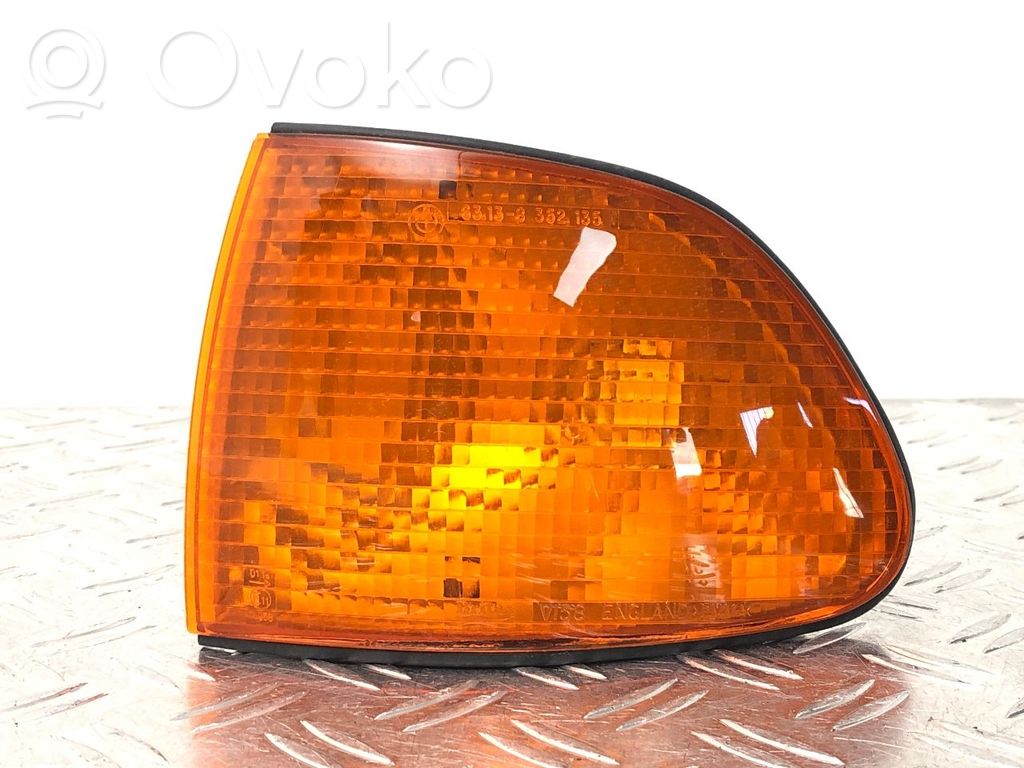 Front indicator light   8352135