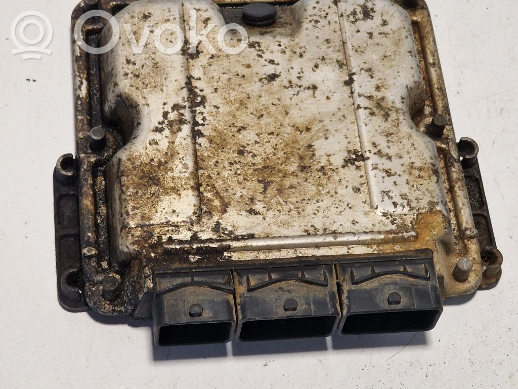 Sterownik / Moduł ECU   0281010635,8200211474,28SA5616