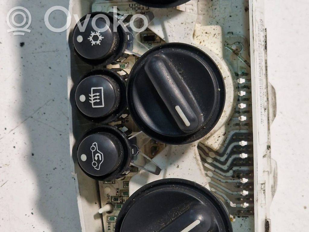 Opel Meriva A Climate control unit 