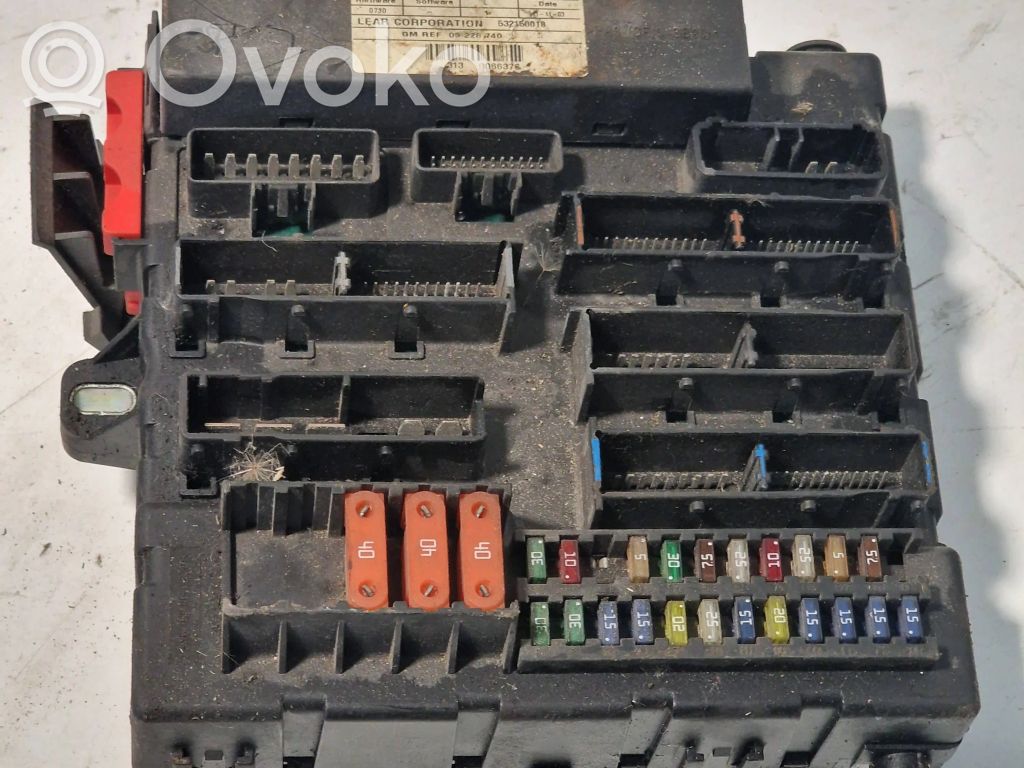 Opel Vectra C Ramka / Moduł bezpieczników 