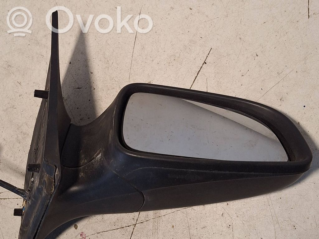 Manualne lusterko boczne drzwi przednich   E1010806,02112004,24462994