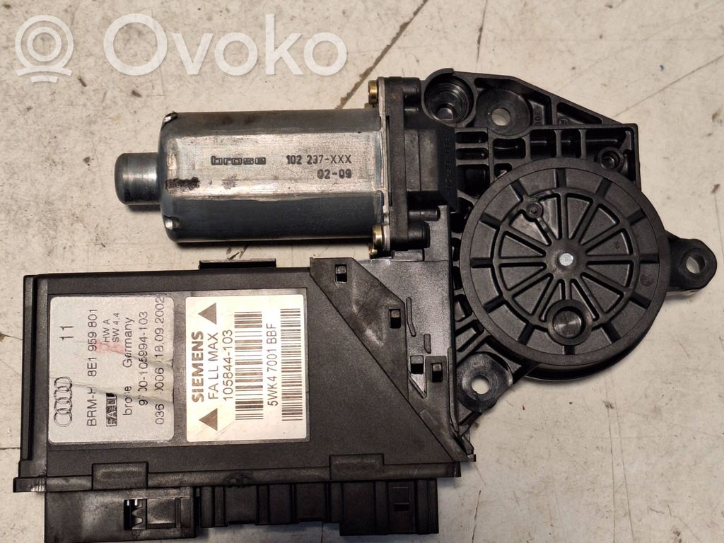 Audi A4 S4 B6 8E 8H Silnik regulatora szyby drzwi przednich 