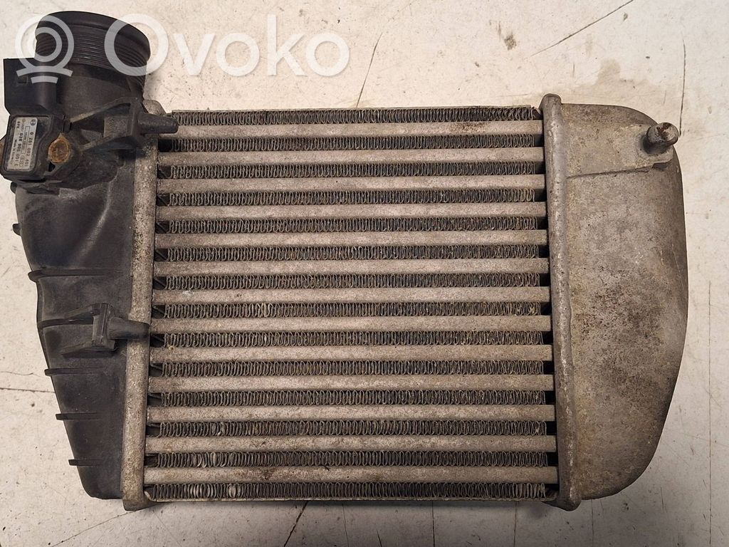 Audi A6 S6 C6 4F Interkūlerio radiatorius 