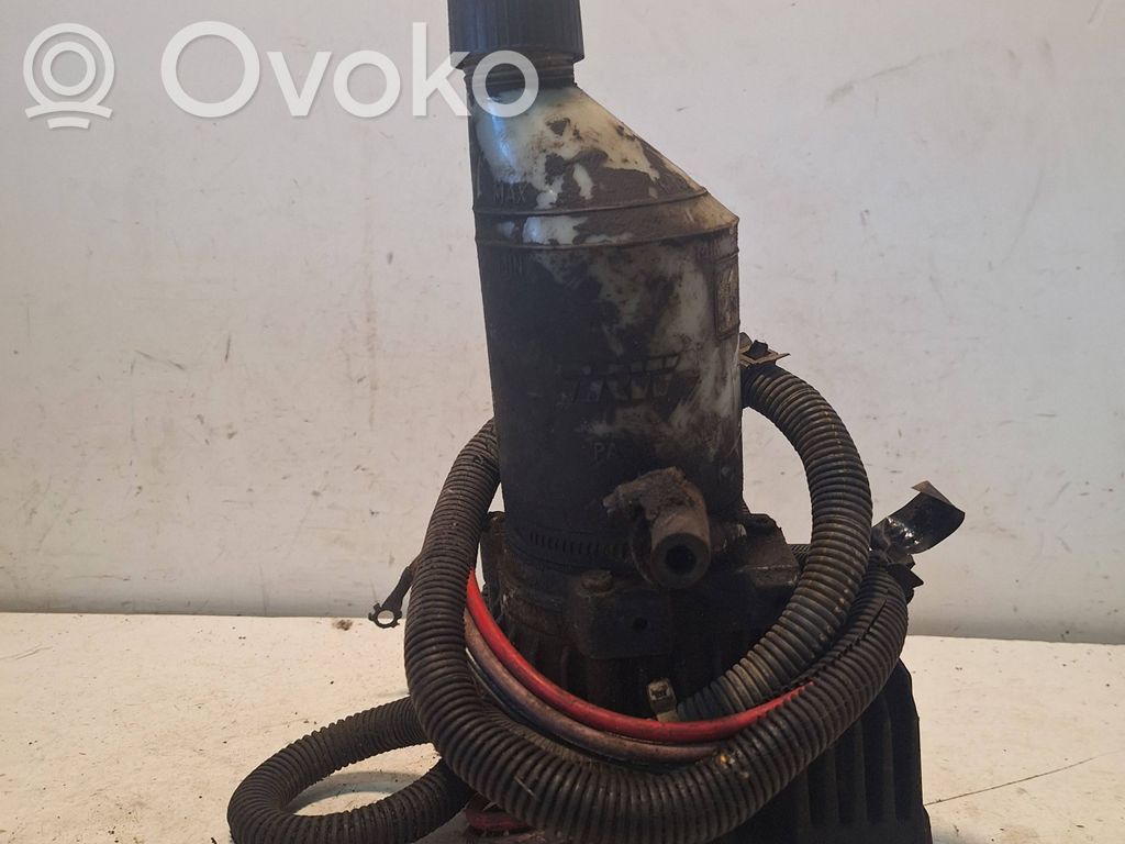 Ohjaustehostimen pumppu   554552