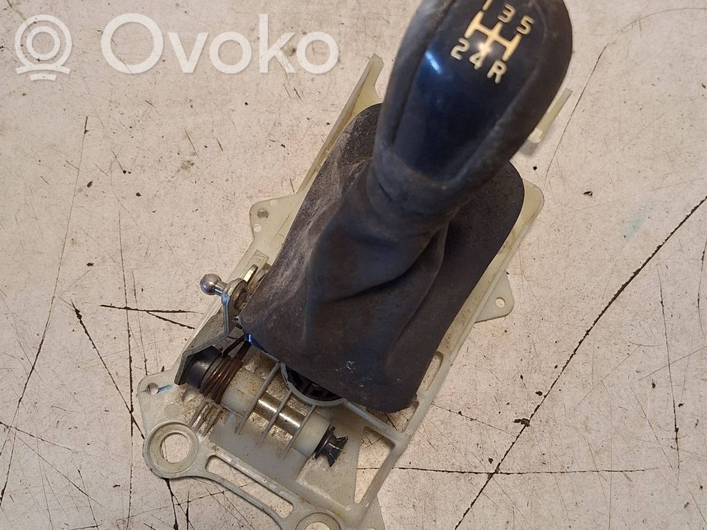 Volvo V50 Pavarų perjungimo mechanizmas (kulisa) 