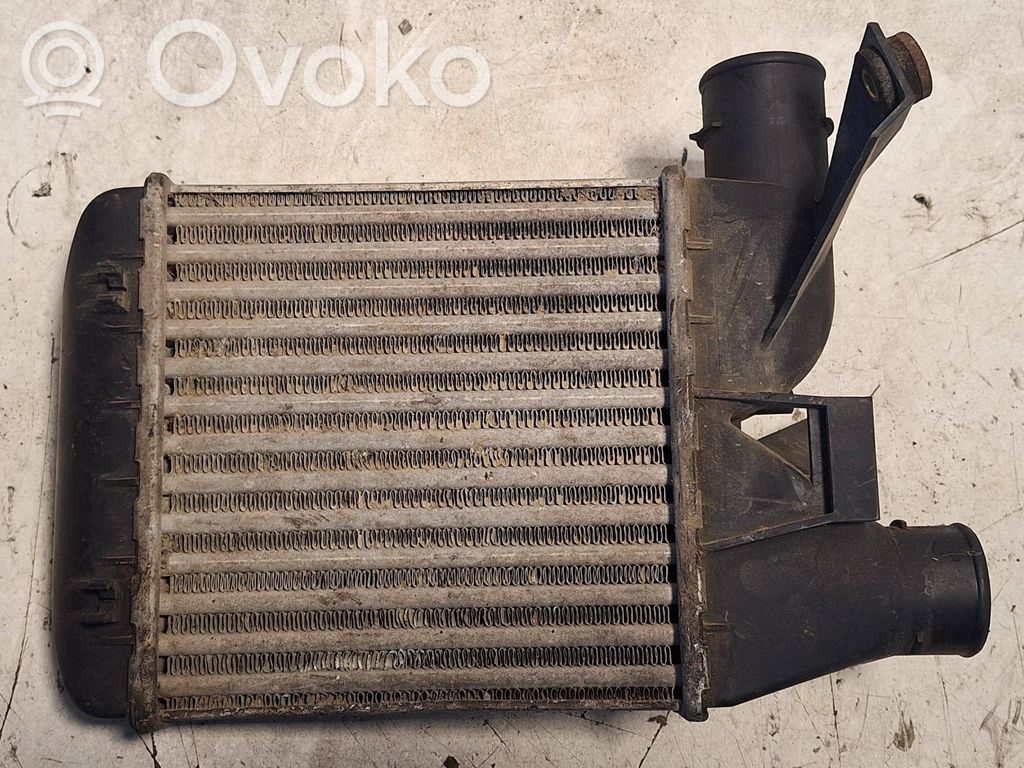 Radiador intercooler   2246031,PA66GF30