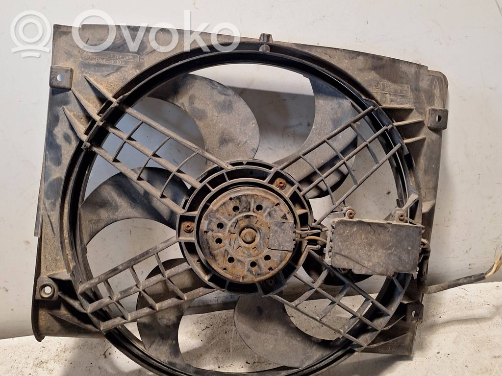 BMW 3 E46 Elektrinis radiatorių ventiliatorius 