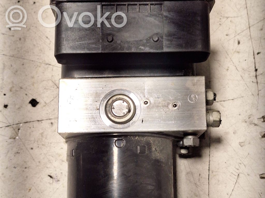 BMW 3 E90 E91 ABS bloks 
