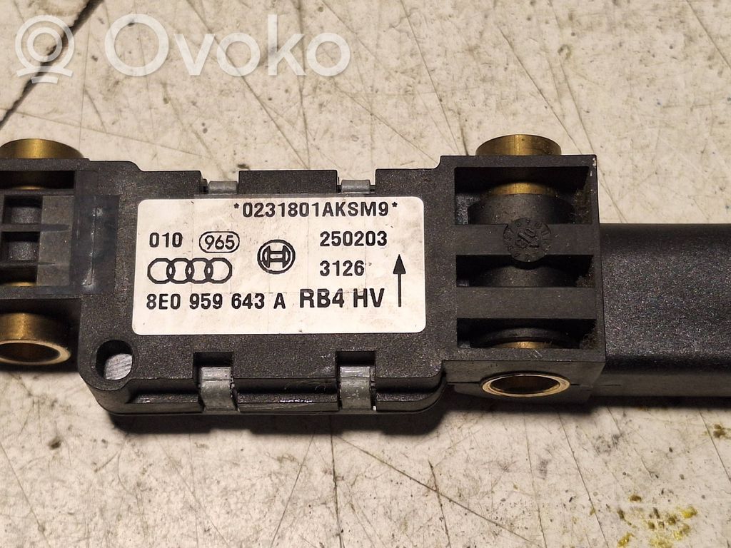 Audi A4 S4 B6 8E 8H Czujnik uderzenia Airbag 