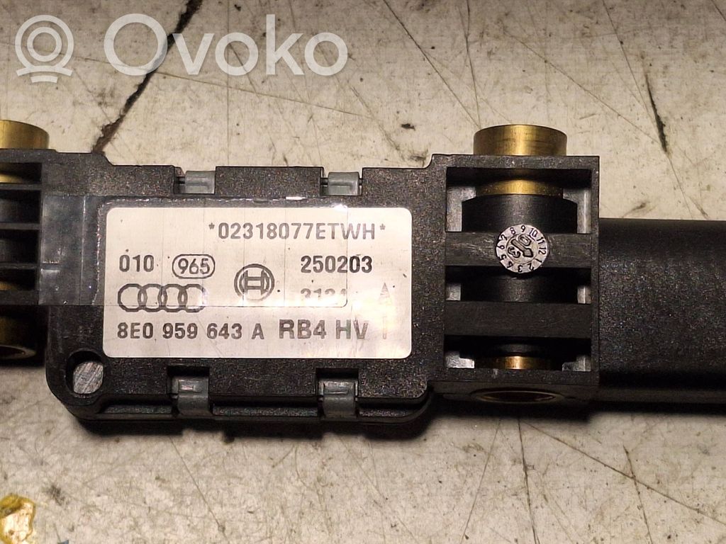 Audi A4 S4 B6 8E 8H Czujnik uderzenia Airbag 