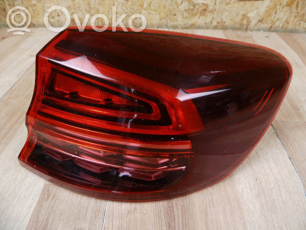Takavalot   92402J7150,92402J71