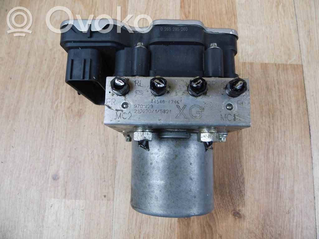 Toyota RAV 4 (XA50) ABS Pump 