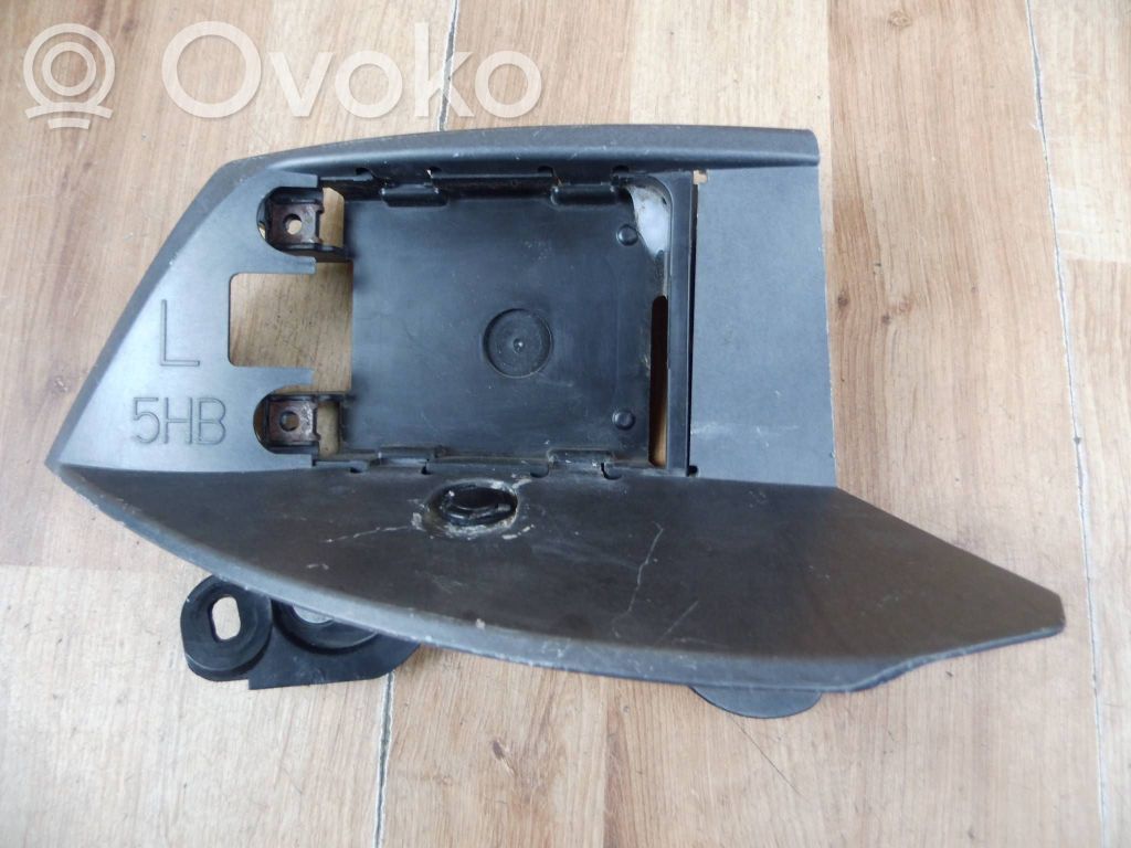 Mazda 3 III Kuolleen kulman tutkakiinnike 