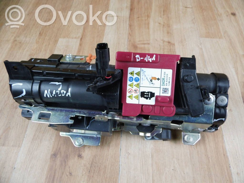 Mazda 2 Įtampos keitiklis/ keitimo modulis 