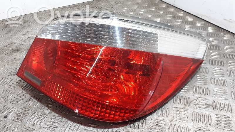 Rear/tail lights   7165738