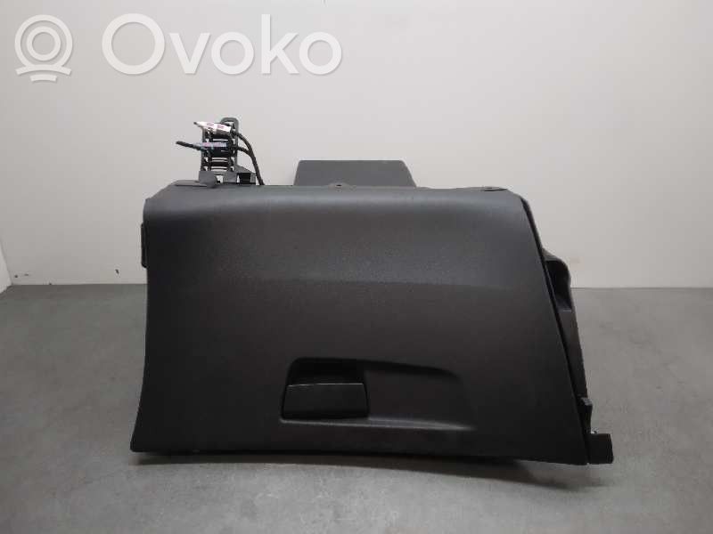 Citroen C4 Grand Picasso Handschuhfach 