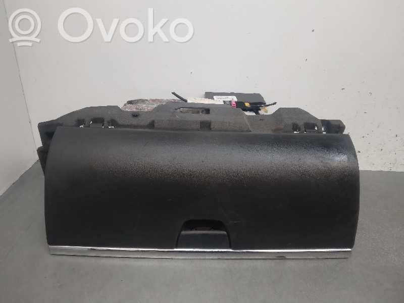 Citroen C6 Daiktadėžė 