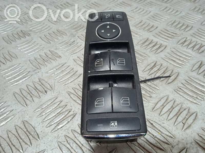 Mercedes-Benz C W204 Electric window control switch 