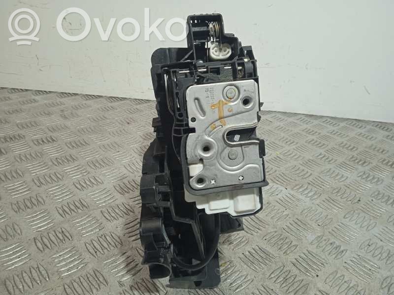 Volvo V40 Zamek drzwi tylnych 