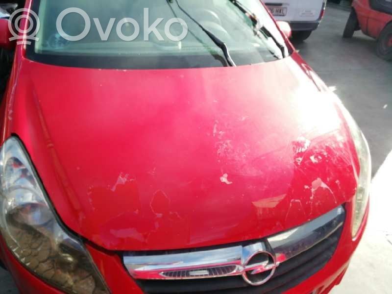 Opel Corsa D Konepelti 