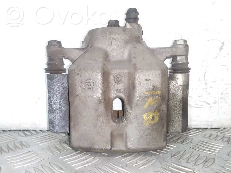 Caliper de freno delantero