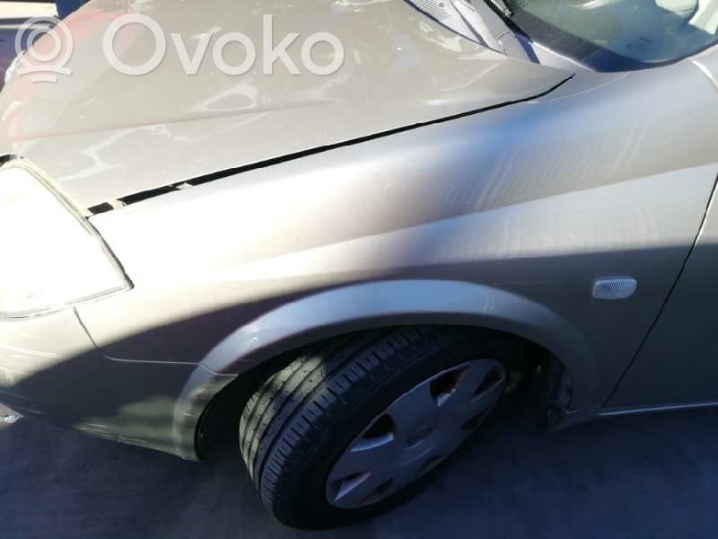 Nissan Primera Sparnas 