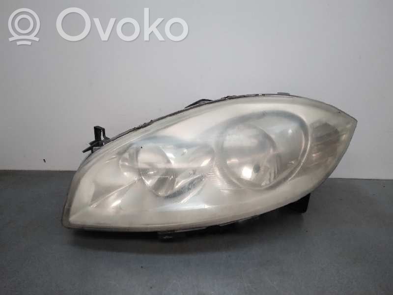 Fiat Linea Lampa przednia 