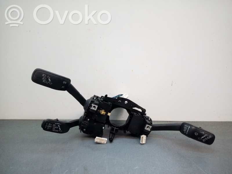 Interruptor de control multifunción   5Q0953507HB