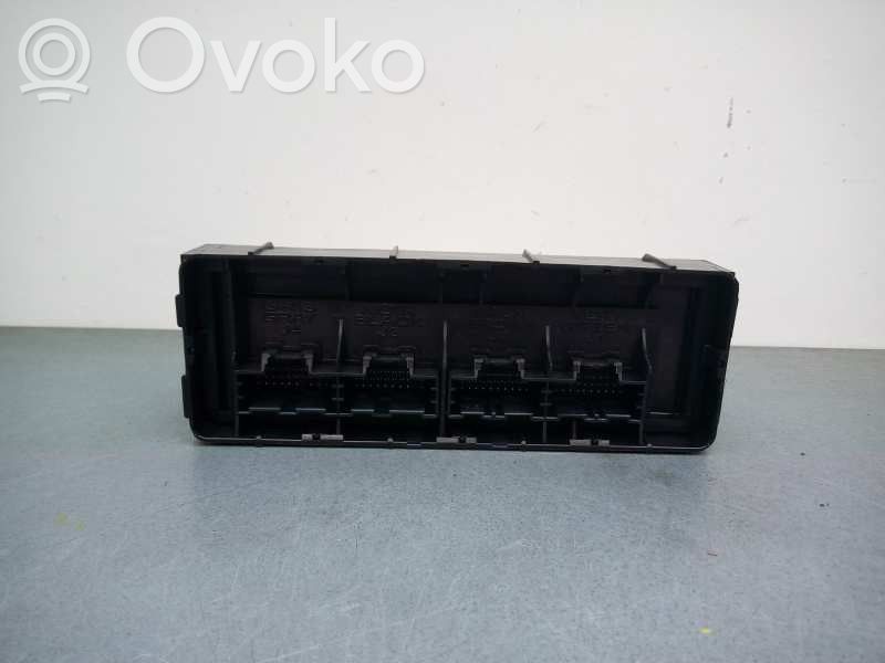 Unidad de control/módulo del motor   13479852