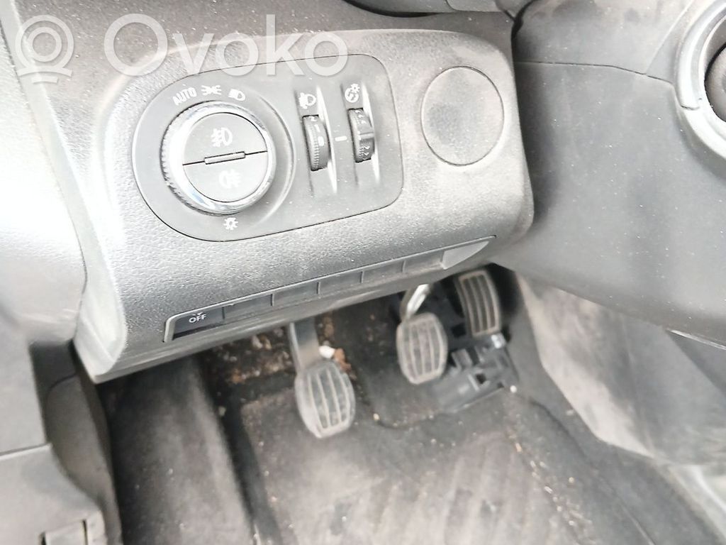 Opel Combo E Panel lighting control switch 