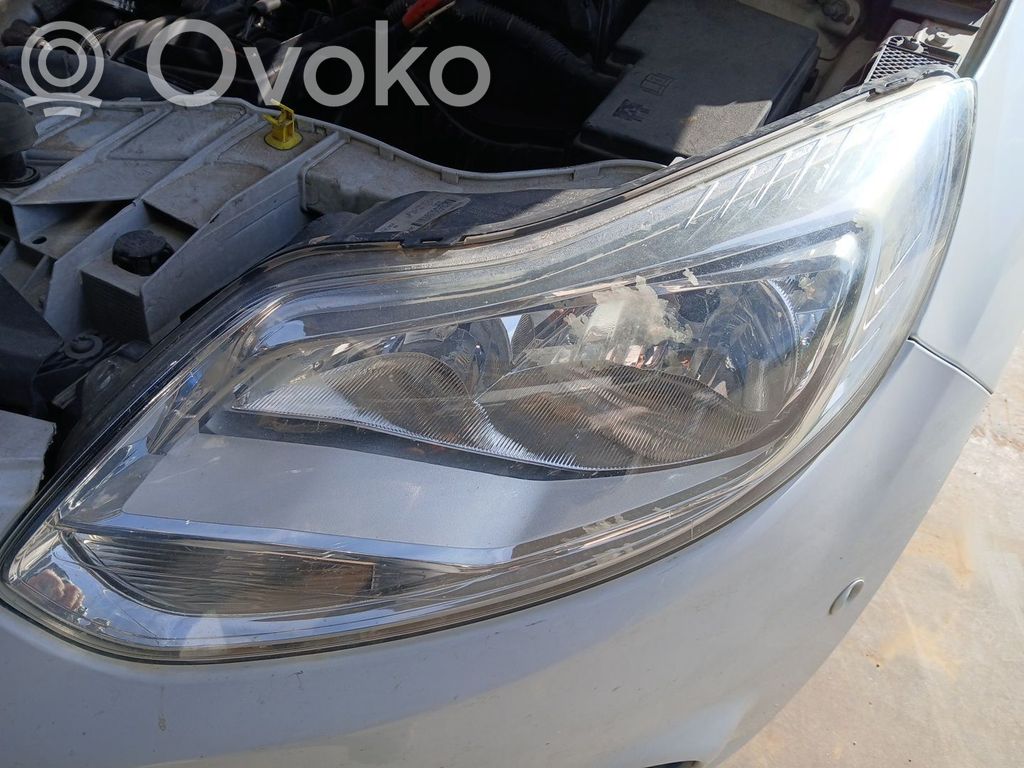 Ford Focus Phare frontale 