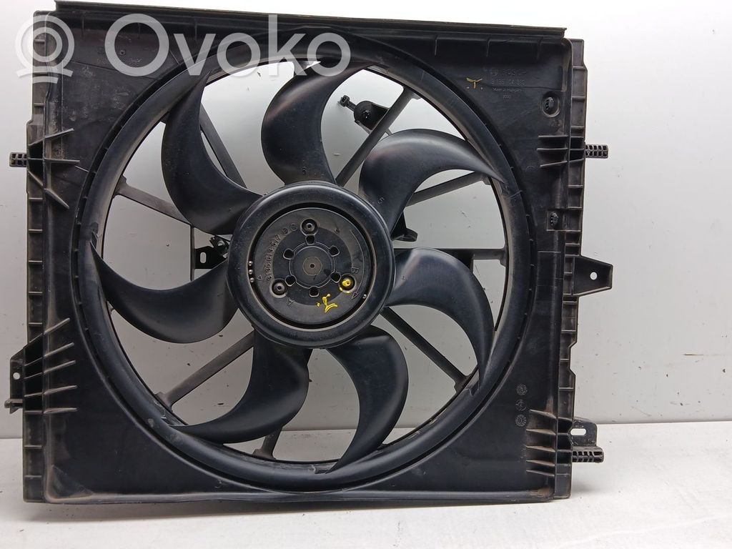 Nissan Qashqai Elektrinis radiatorių ventiliatorius 