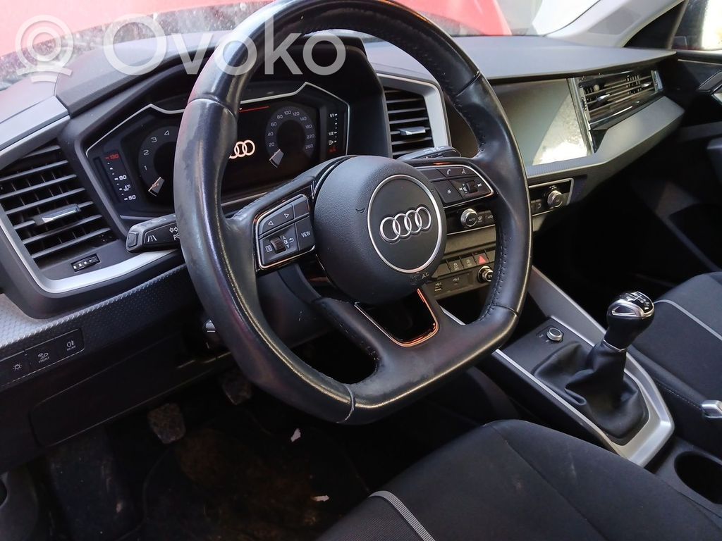 Audi A1 Oro pagalvių komplektas 