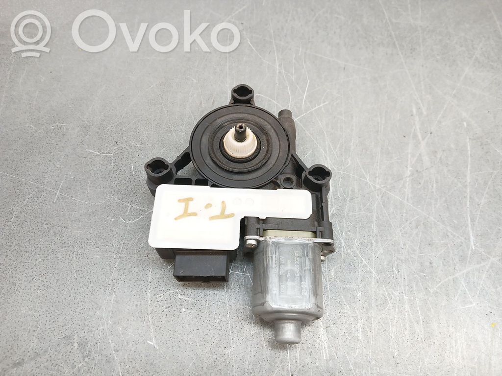 Seat Leon IV Alzacristalli della portiera posteriore con motorino