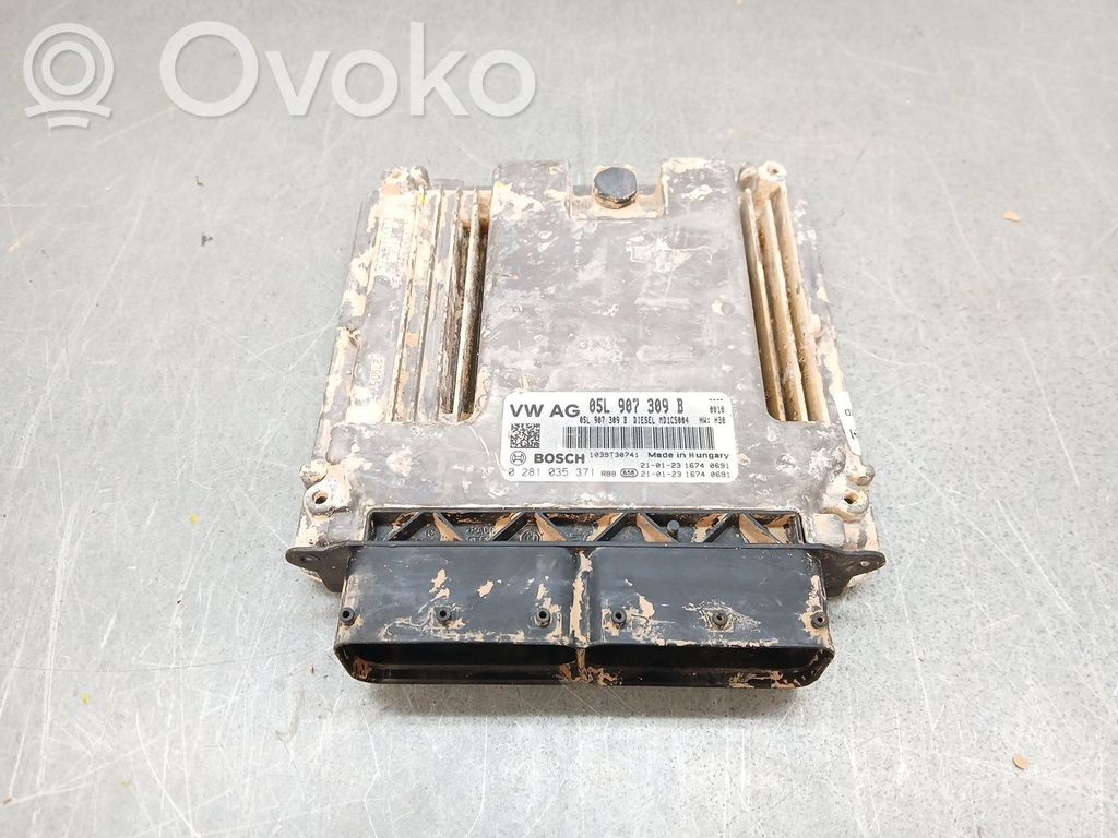 Engine control unit/module   05L907309B,0281035371