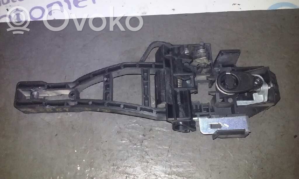 Ford Focus Manecilla externa puerta delantera 