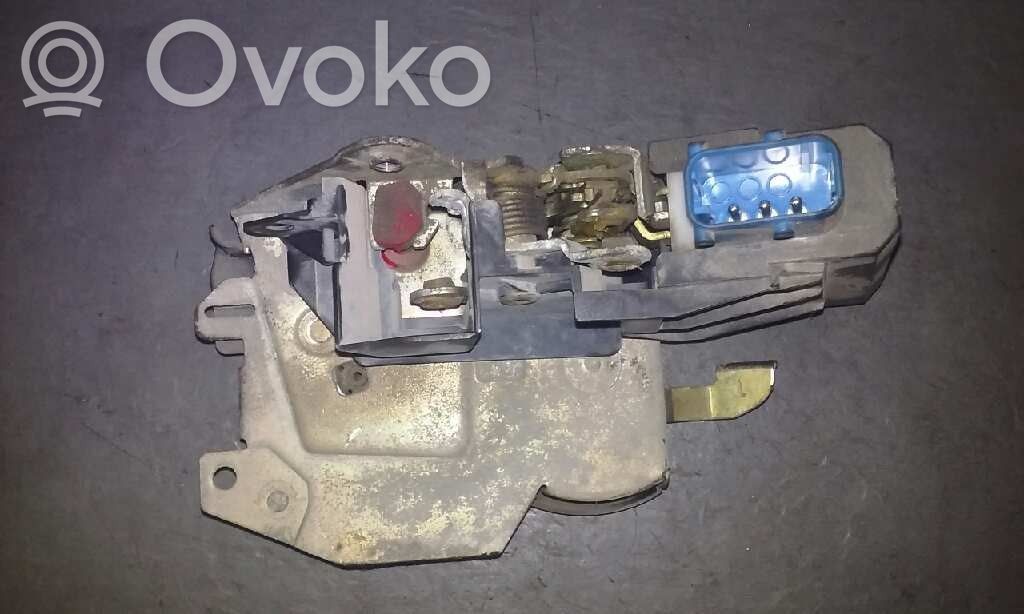 Rear door lock   3PIN