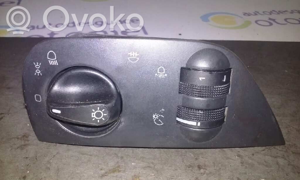 Volkswagen Polo III 6N 6N2 6NF Panel lighting control switch 