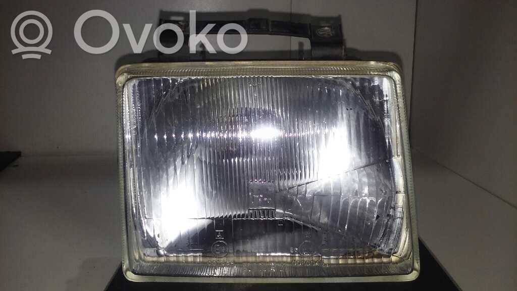 Opel Corsa A Priekinis žibintas 