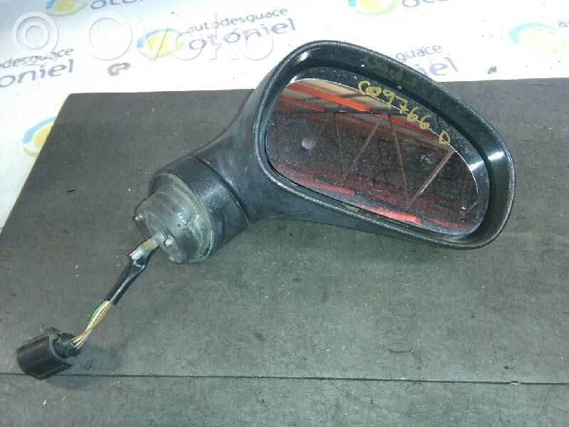 Seat Leon (1P) Front door electric wing mirror 