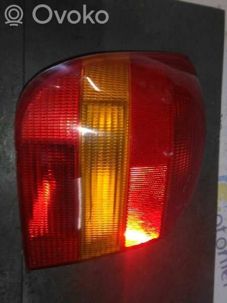 Lampa tylna
