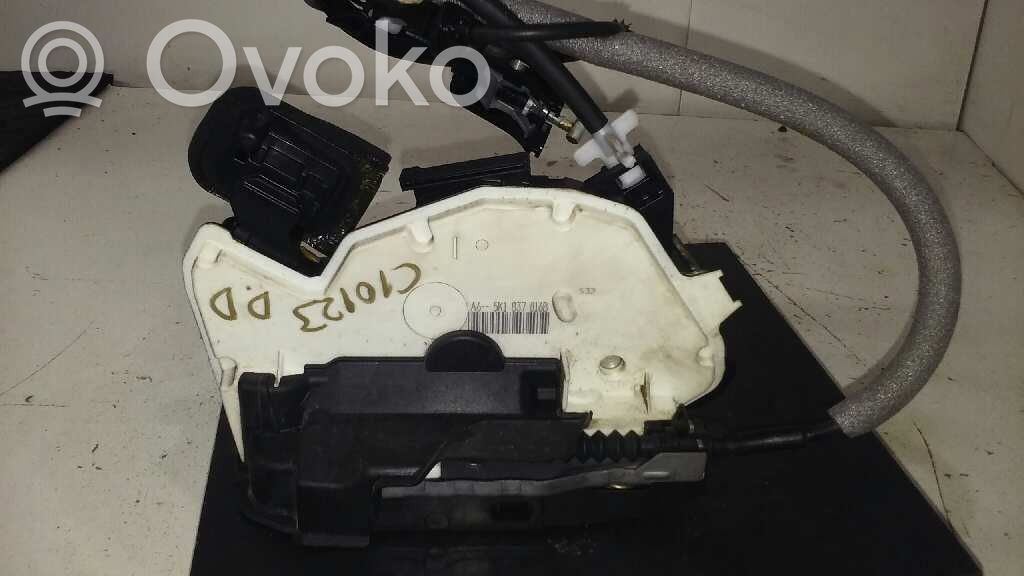 Volkswagen Golf SportWagen Zamek drzwi przednich 