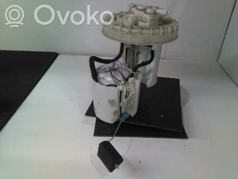 Lexus CT 200H Bomba interna de combustible 