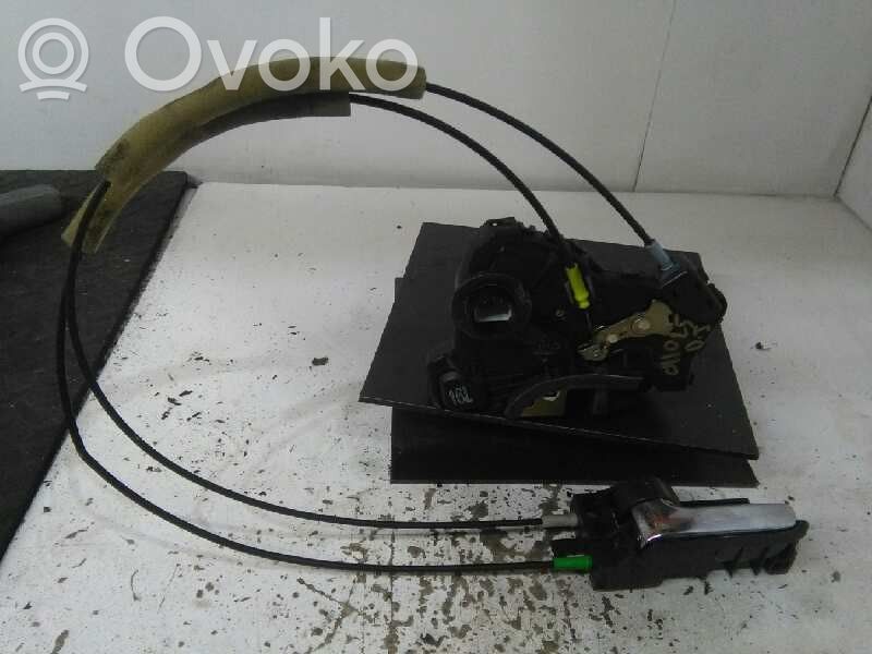 Toyota Corolla E120 E130 Serratura portiera anteriore
