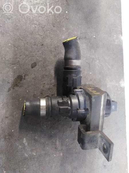 Bomba de agua   64216917700