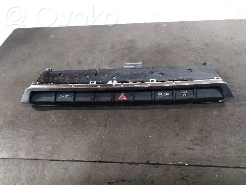 Audi Q2 - Schalter Warnblinkanlage 