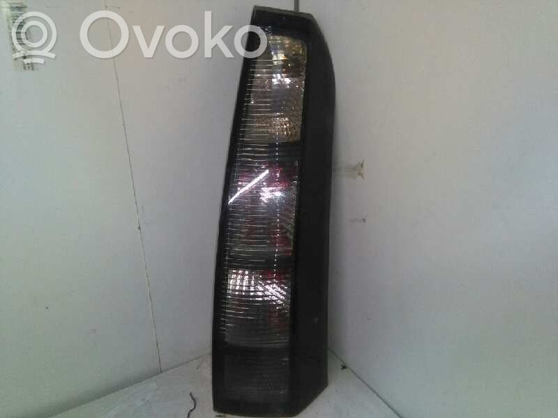 Opel Meriva A Aizmugurējais lukturis virsbūvē 